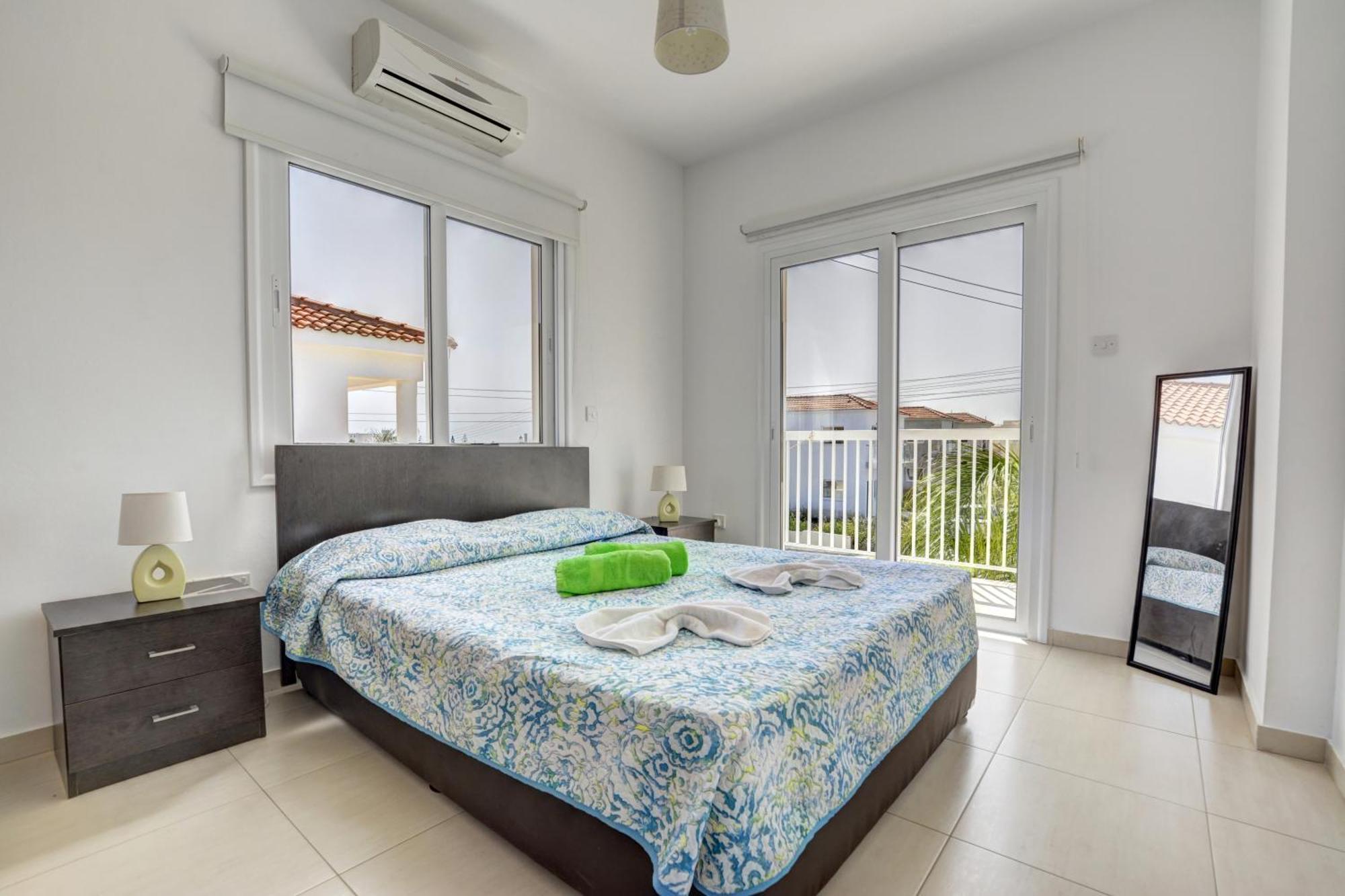 Nissi Villa Ourania Ayia Napa Exterior photo